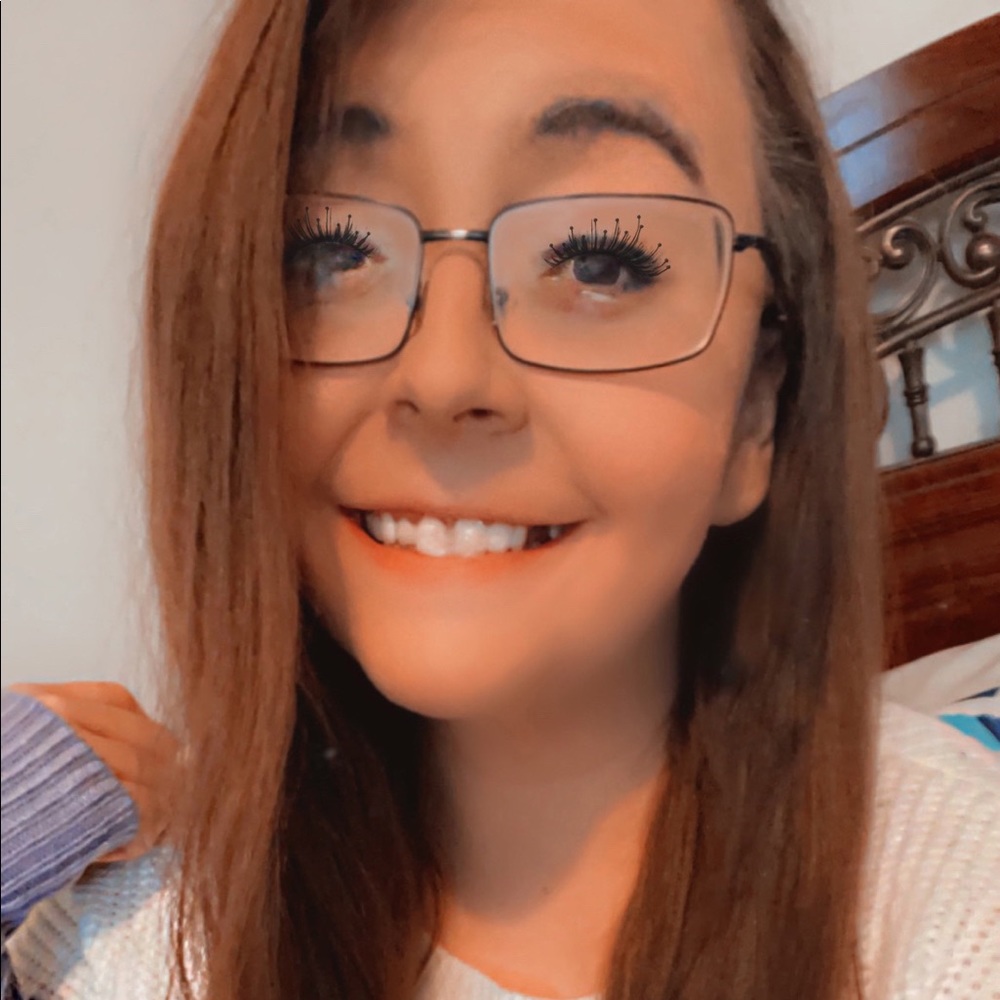 Meet your Posher, Christine